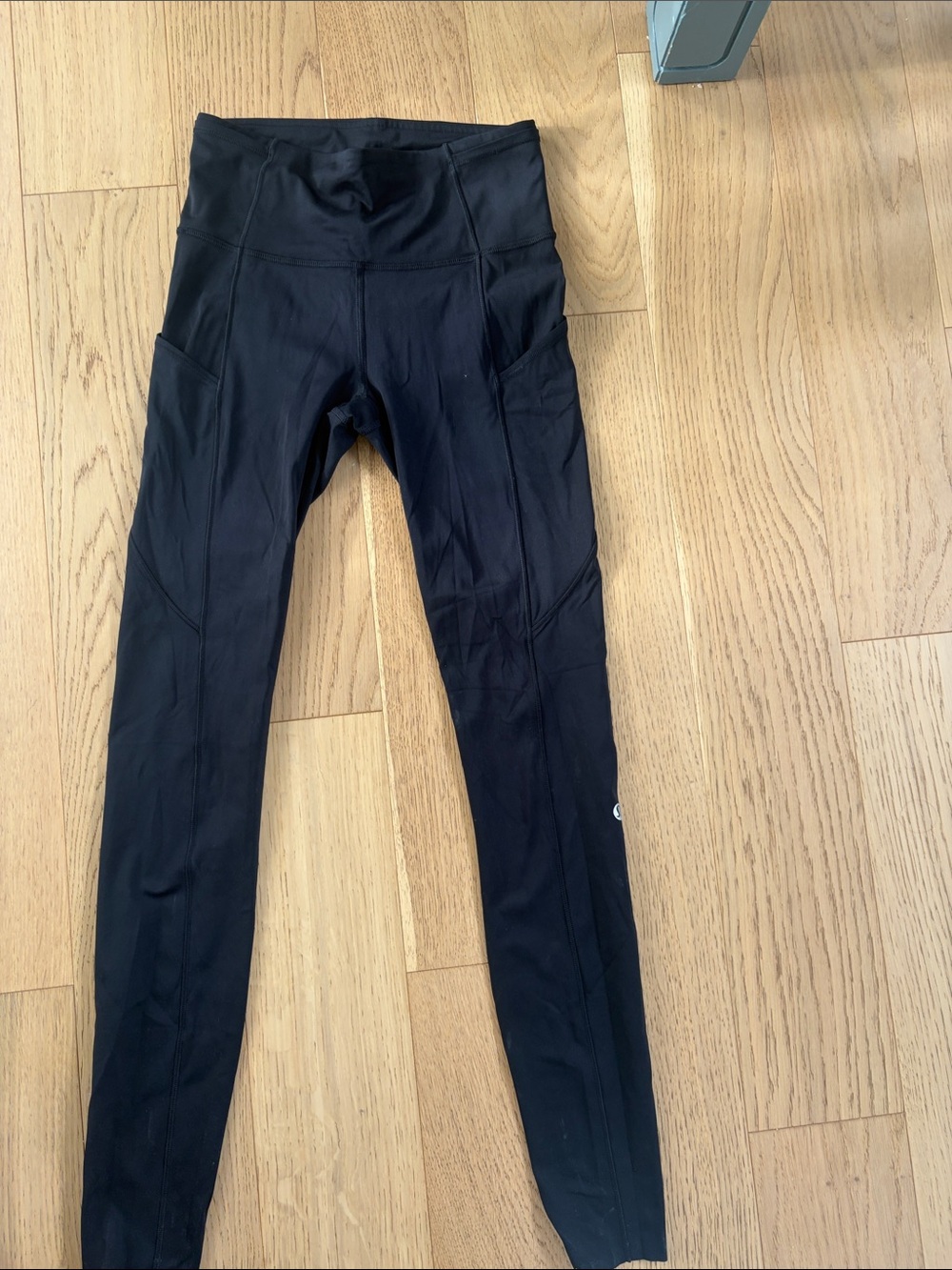 Lululemon fast and free black leggings size 4